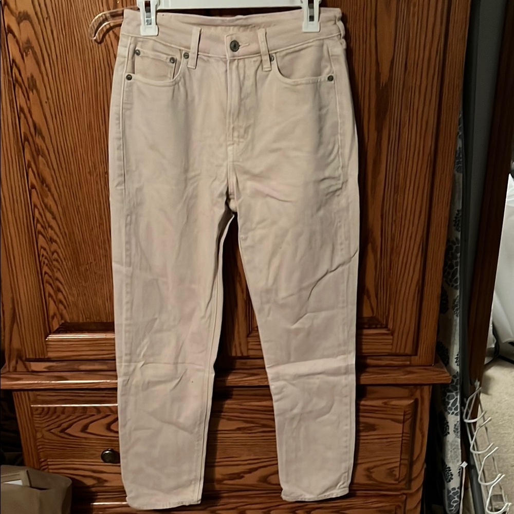 Beige American Eagle, Mom Straight Jeans, size 4